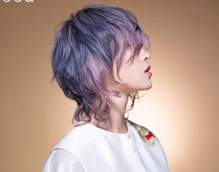 南寧美發(fā)學(xué)校：合格發(fā)型師必懂的短發(fā)修剪技巧