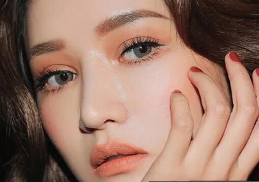 南瓜妝要怎么畫才好看？看完南寧彩妝培訓的教程就懂了