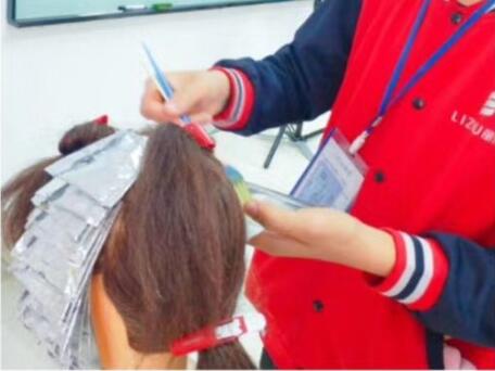 南寧美發(fā)課堂：“渣男錫紙燙”發(fā)型練習