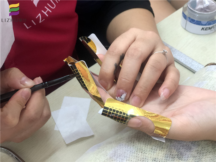 南寧美甲課堂：延長甲課堂練習(xí)