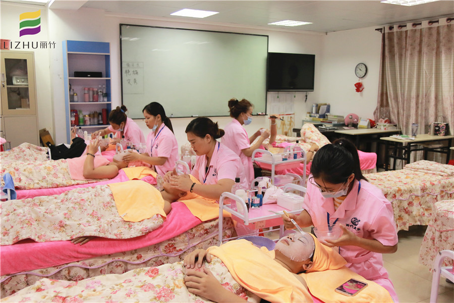 南寧美容學校：美容到底學些什么