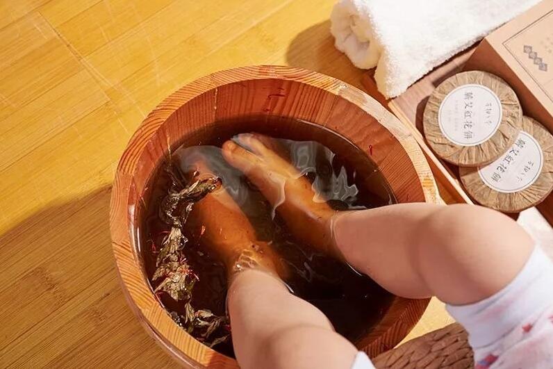 美容養(yǎng)生：泡腳的好處有哪些
