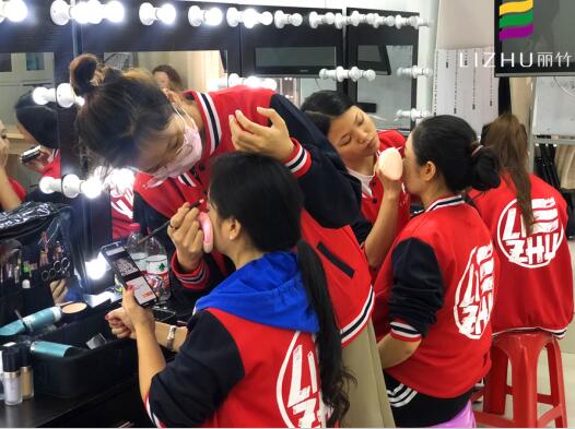 化妝培訓：學化妝的火熊熊燃起