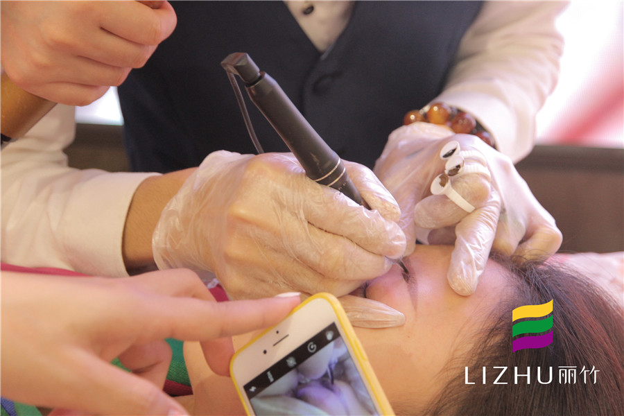 六種眉毛的紋繡操作方法，南寧紋繡培訓學校分享