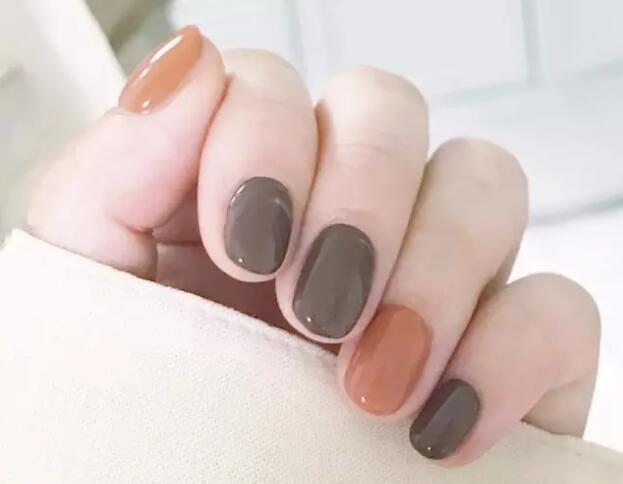 南寧美甲學(xué)校：美甲冷暖色系搭配