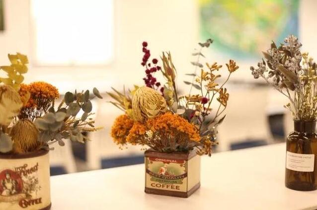 如何插干花？南寧花藝鮮花學(xué)校教你