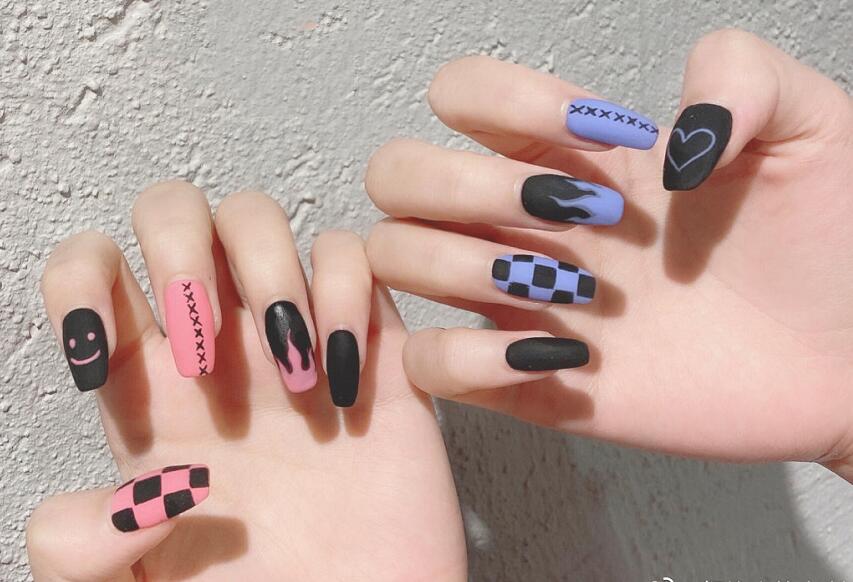 學(xué)美甲師必學(xué)技術(shù)，看南寧美甲學(xué)校哪家專業(yè)