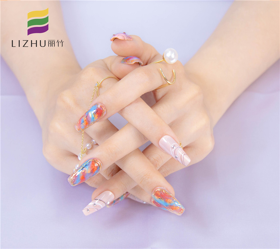 日式暈染美甲作品，南寧美甲培訓(xùn)分享