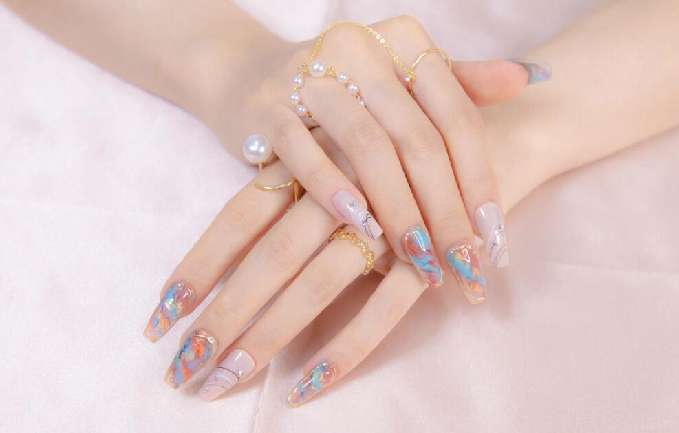 南美甲學(xué)校日式暈染美甲作品欣賞