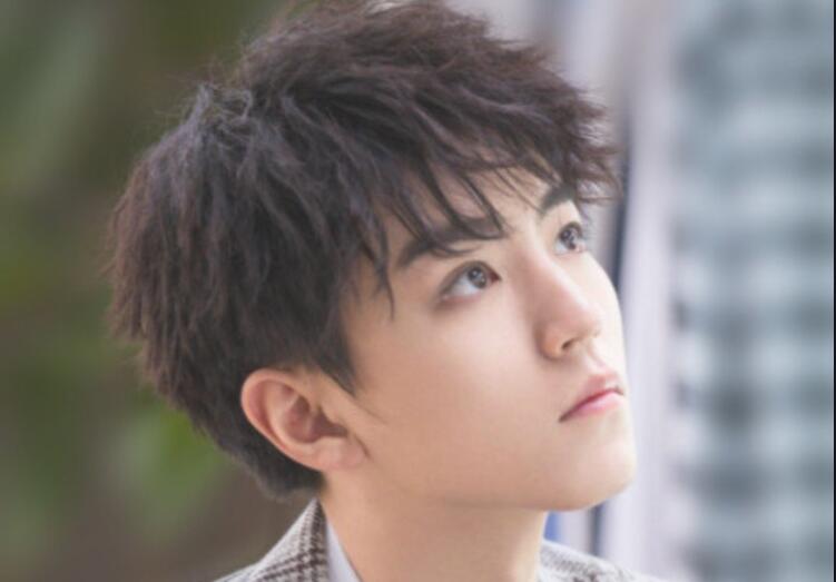 分享錫紙燙和煙花燙的區(qū)別，告訴你廣西美發(fā)學(xué)校哪家專業(yè)