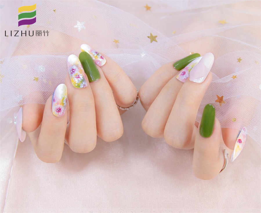 小雛菊美甲，帶你走進(jìn)南寧美甲培訓(xùn)班