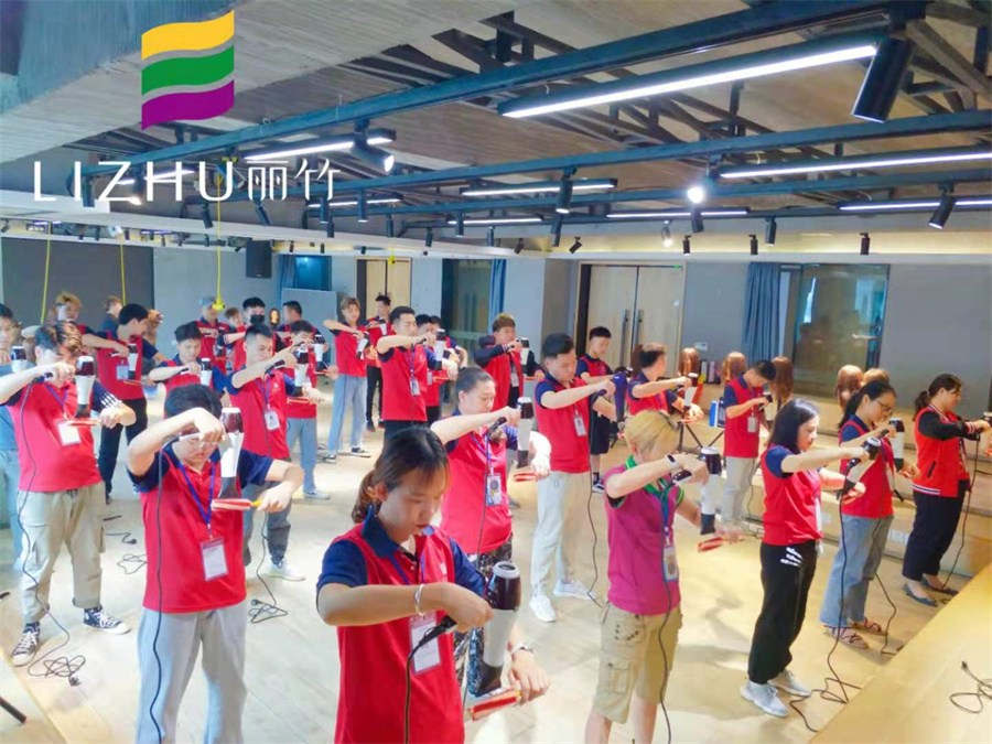 廣西美發(fā)培訓(xùn)教你如何吹風(fēng)造型