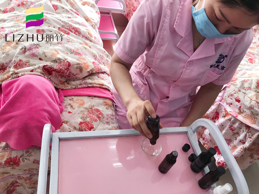 和南寧美容學(xué)校一起去認(rèn)識精油