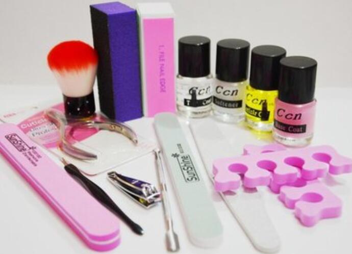 從事美甲行業(yè)需要哪些工具？廣西美甲培訓(xùn)班幫你列清單