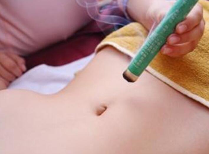 為什么要艾灸小腹？南寧有實(shí)力的美容學(xué)校告訴你