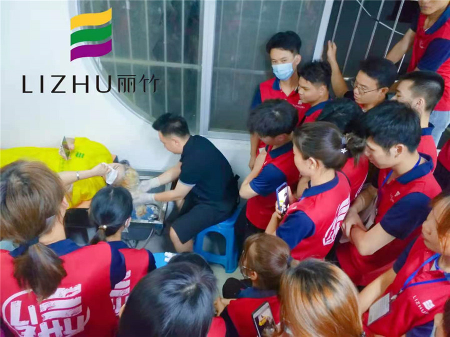 美發(fā)必學(xué)的染發(fā)技巧，廣西美發(fā)學(xué)校親囊相授