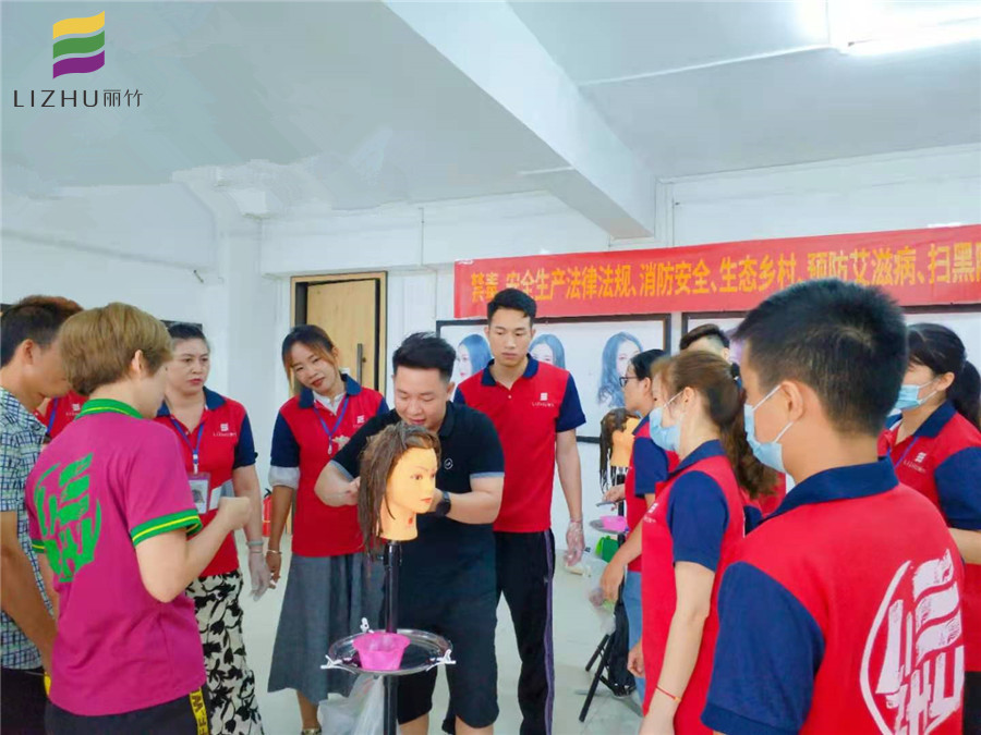 南寧專業(yè)的美發(fā)學校有哪些？來麗竹學?？纯?>
								
								<span id=