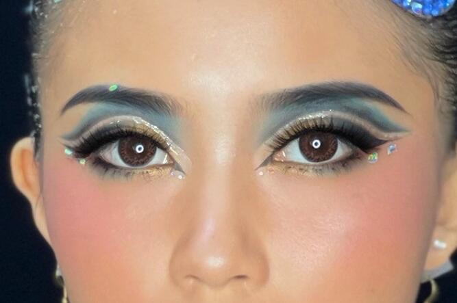 可甜可咸，美美噠眼妝~