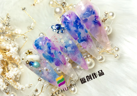 不同甲形如何涂色？南寧教得好的美甲培訓(xùn)教你