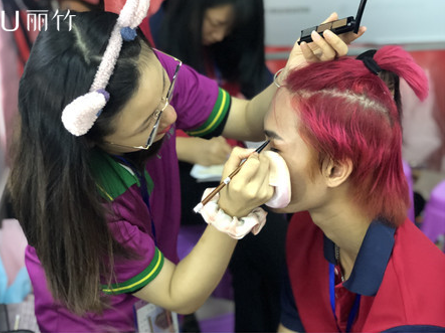 男士化妝的注意事項，南寧彩妝培訓(xùn)班幫你劃重點