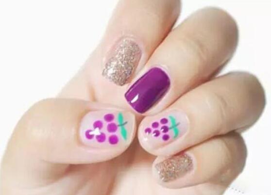 葡萄美甲怎么畫？廣西美甲培訓教你