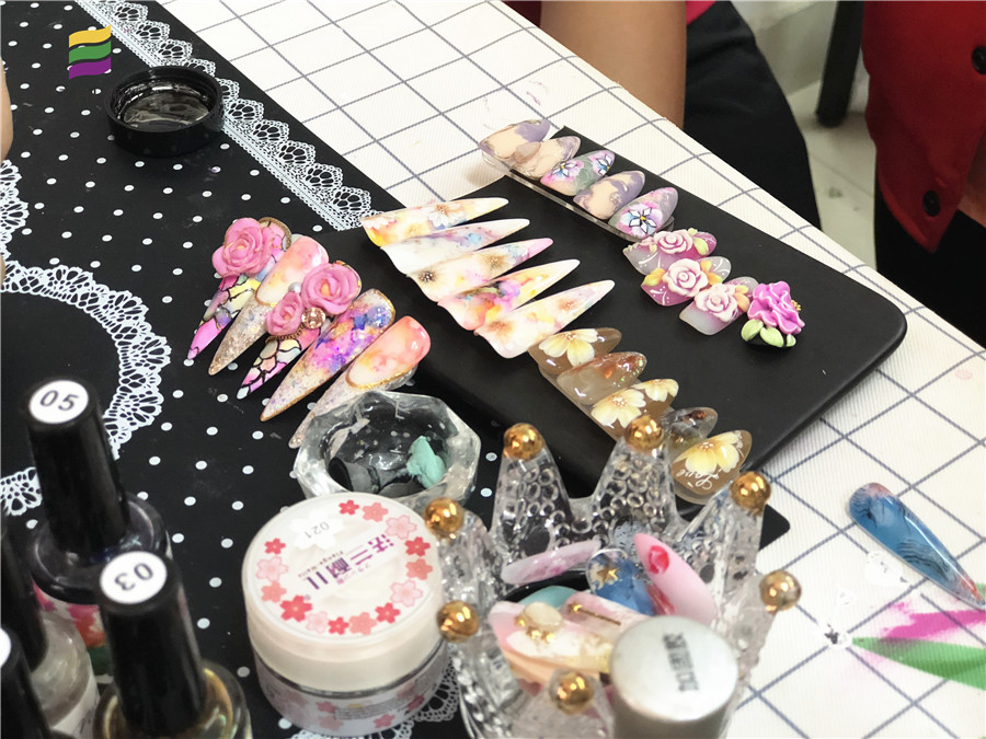 南寧美甲去哪學？歡迎來麗竹美甲全能班試聽