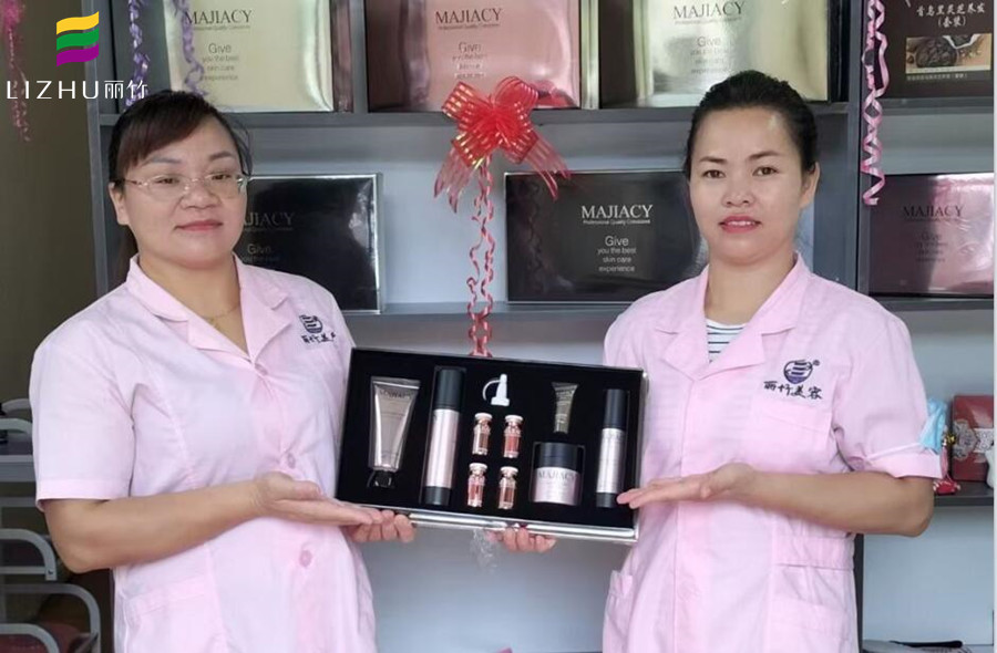 美容院拓客技巧免費送，快來廣西美容學(xué)?？纯?>
								
								<span id=