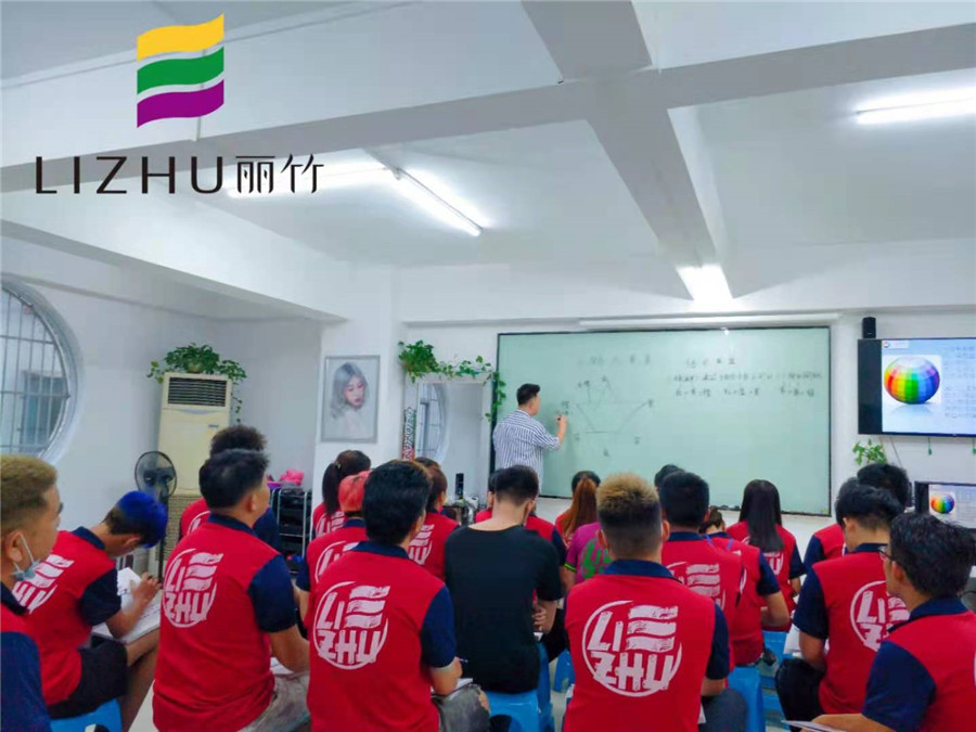 麗竹魔幻色彩課開(kāi)班，實(shí)力證明南寧學(xué)美發(fā)哪家教學(xué)好