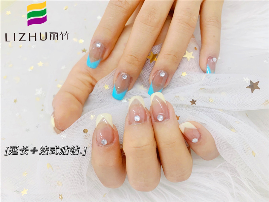 學(xué)延長(zhǎng)甲教程，感受廣西學(xué)美甲哪家專業(yè)？