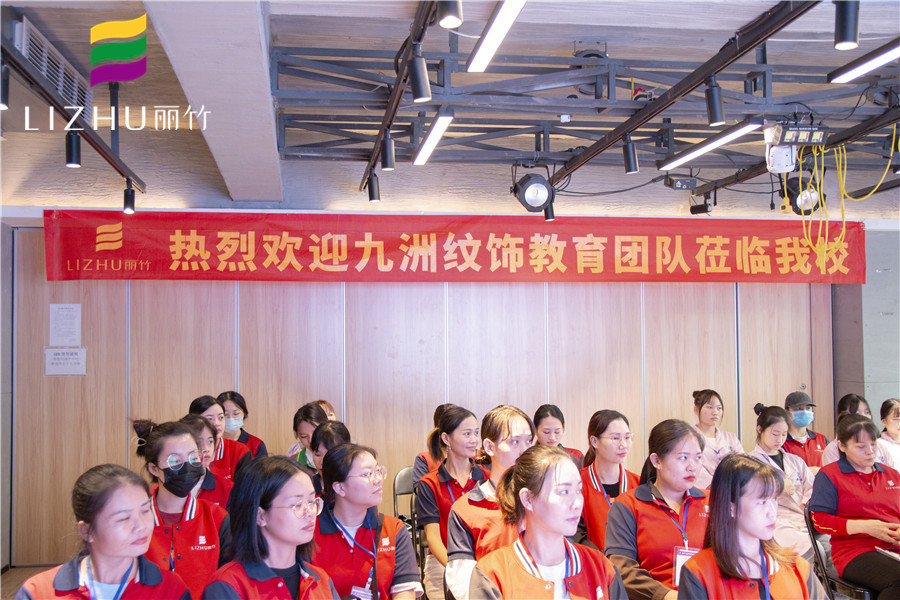 南寧紋繡學(xué)校“高 級(jí)感眉眼唇精修班”火爆開班