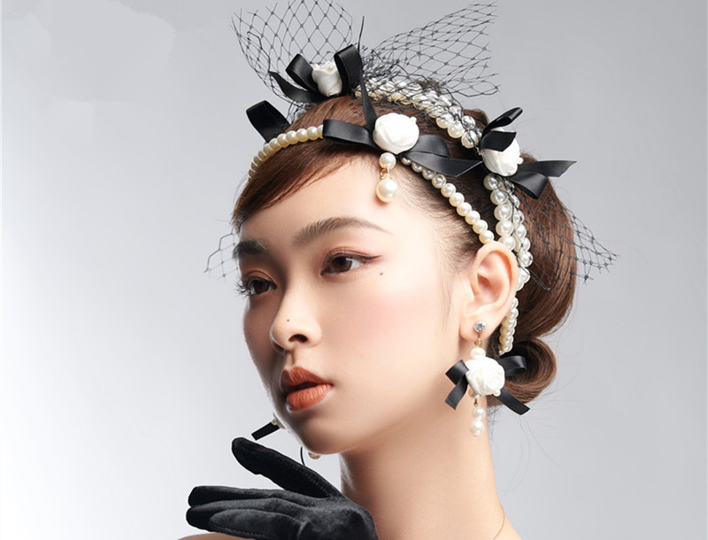 復(fù)古時(shí)尚新娘造型，實(shí)力證明南寧哪家化妝學(xué)校比較熱門