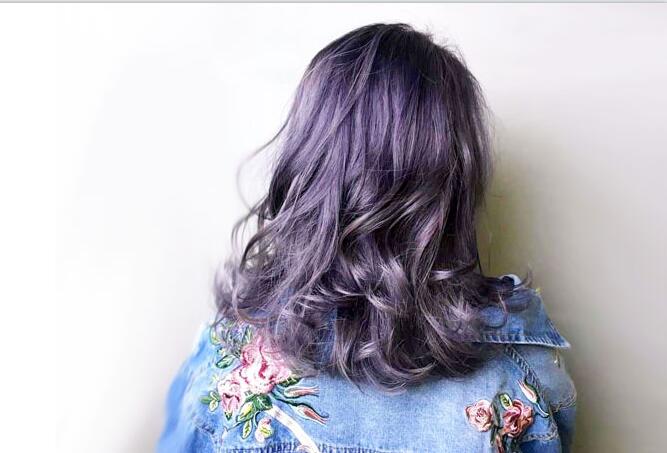 云朵燙發(fā)怎么護(hù)理？南寧美發(fā)師培訓(xùn)怎么說(shuō)