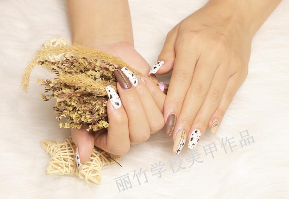 如何擁有閃亮健康的指甲？和南寧美甲培訓機構一起學