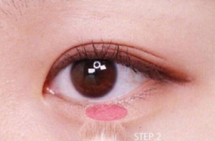 與眾不同的臥蠶技法，廣西化妝培訓教程來咯