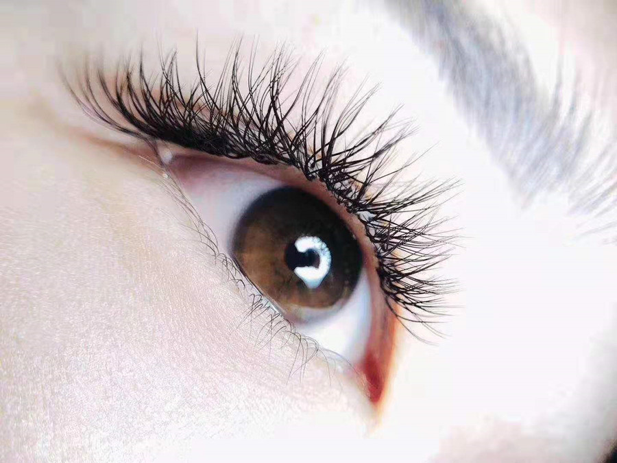 美睫過后睫毛易掉的原因，南寧美睫學校找到了