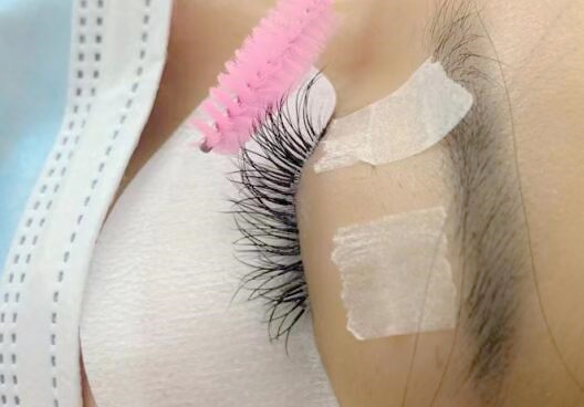 南寧哪里可以學(xué)美睫？南寧美睫學(xué)校哪家專業(yè)？