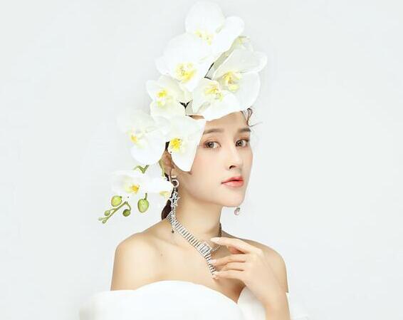 鮮花在彩妝中的重要性 ，南寧化妝培訓(xùn)分享