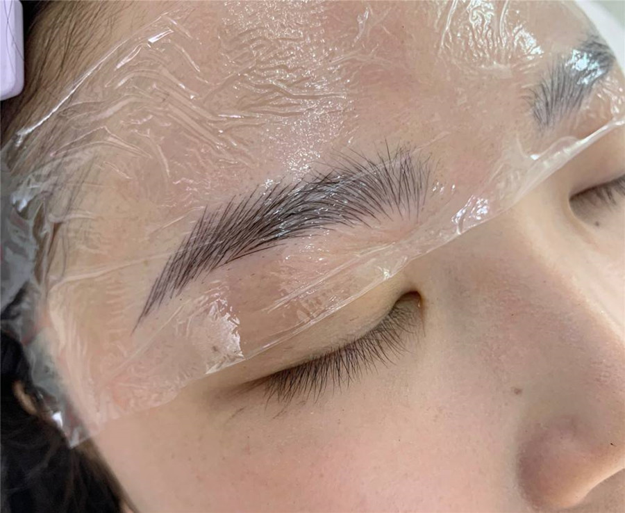 紋眉淡化的技巧，南寧紋繡學(xué)習(xí)資料