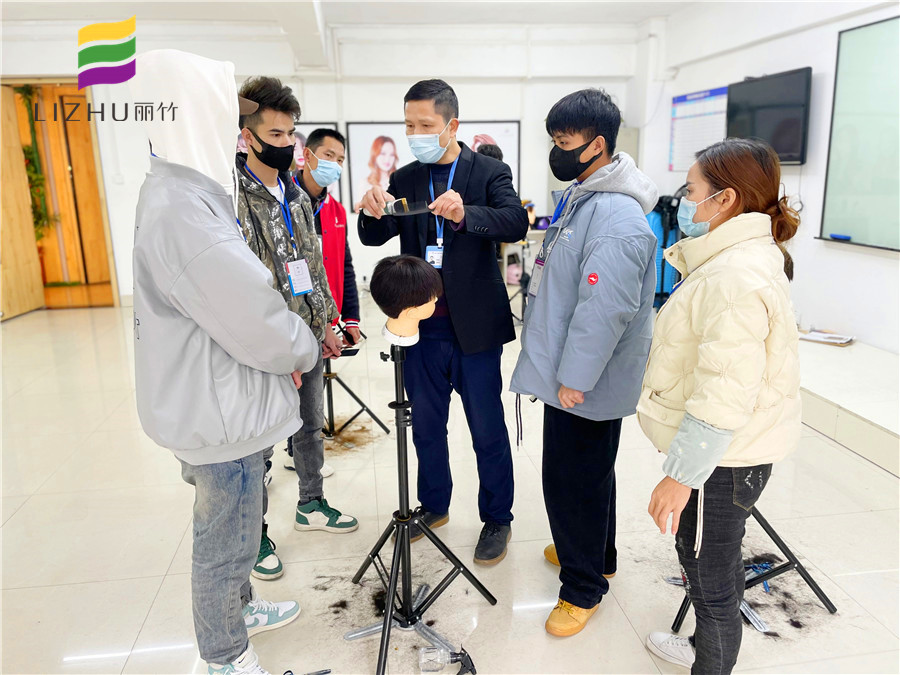 南寧零基礎(chǔ)可以學(xué)美發(fā)嗎？麗竹學(xué)校無門檻報名