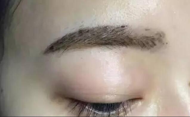 紋繡為什么要二次補(bǔ)色？南寧紋繡知識分享