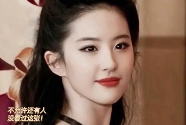 清冷煙熏眼妝教程，?南寧學(xué)彩妝分享