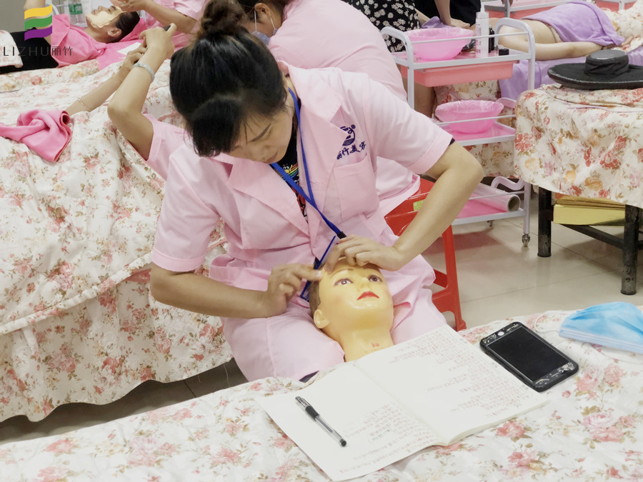 面部穴位認(rèn)識(shí) ，南寧美容基礎(chǔ)學(xué)習(xí)