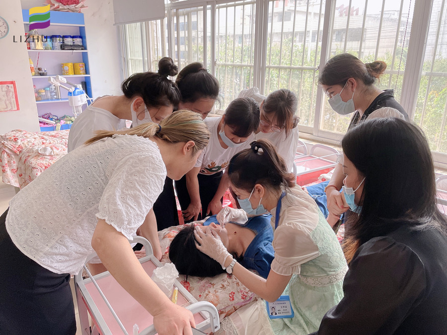 實用紋繡技巧，南寧紋繡學(xué)校為你揭秘