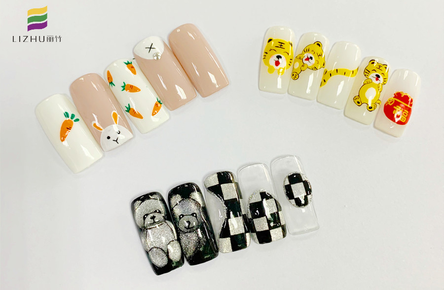 零基礎(chǔ)學美甲，廣西美甲專業(yè)學校學員作品欣賞