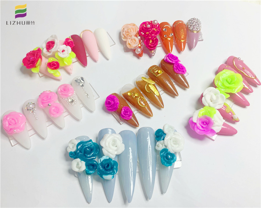 雕花美甲圖片，南寧美甲十大名校學員作品