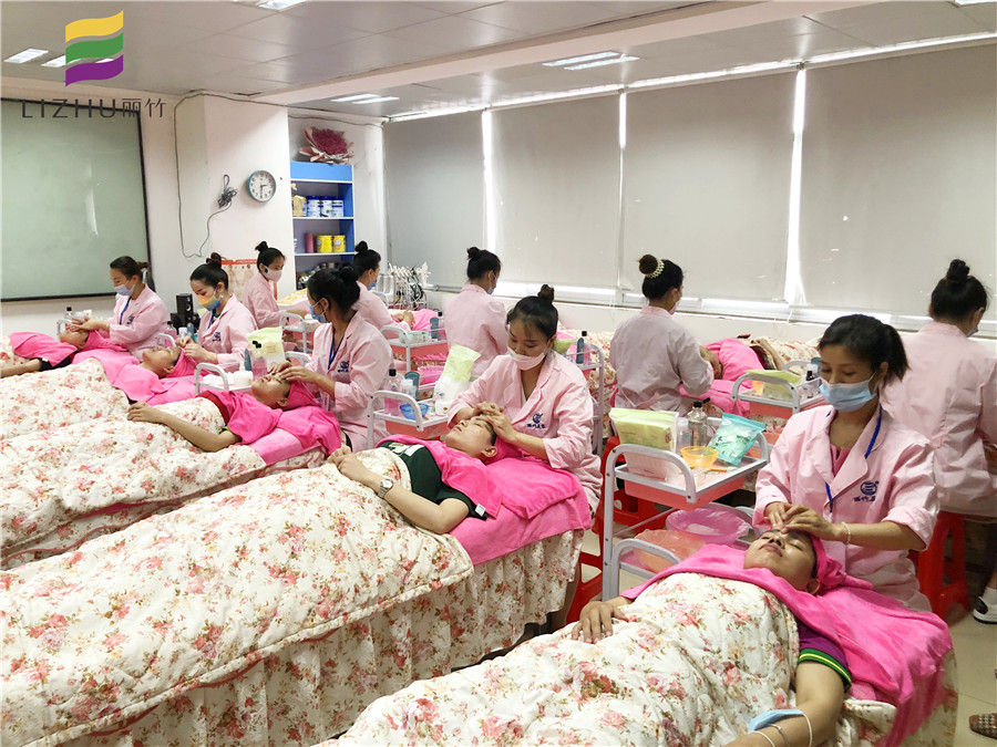 面部常用按摩穴位，南寧有資質的美容學校告訴你