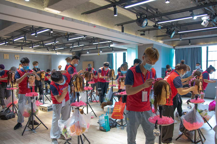 發(fā)師要學(xué)什么內(nèi)容？南寧美發(fā)師培訓(xùn)專業(yè)課程講解