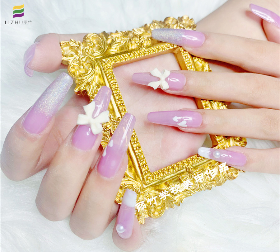 光療美甲怎么保養(yǎng)？南寧美甲基礎(chǔ)班課程學習