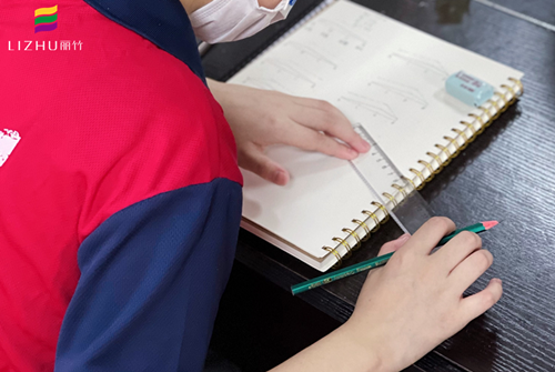 南寧化妝課堂：標(biāo)準(zhǔn)眉怎么畫？