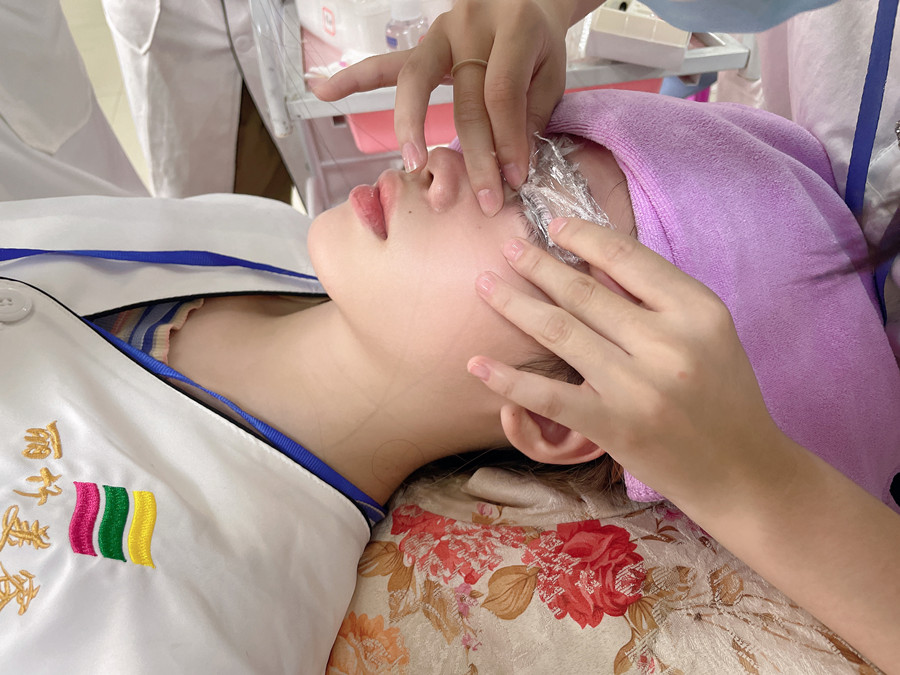 角蛋白翹睫術，廣西學美睫技術